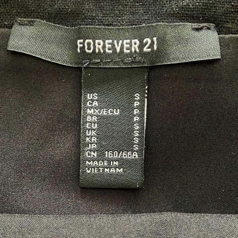 Forever 21 Black Mini Skirt - Picture 3 of 3